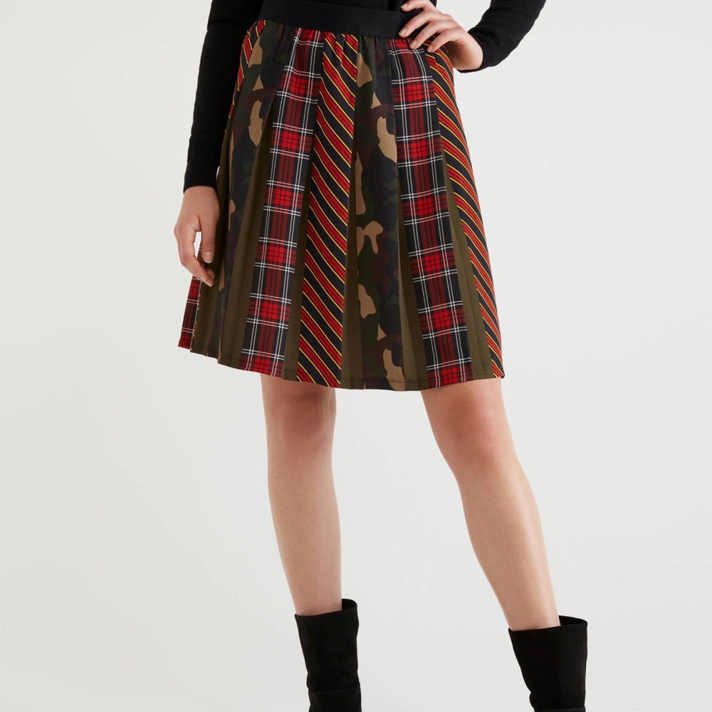 United Colors of Benetton Kilt Skirt size M New with tag